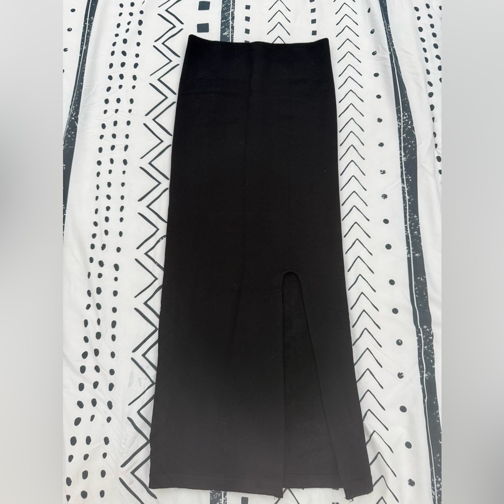 Fabletics Black Midi Skirt with Front Slit New Without Tags